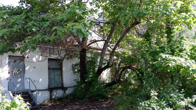 2023. Démolition des entrepôts du 