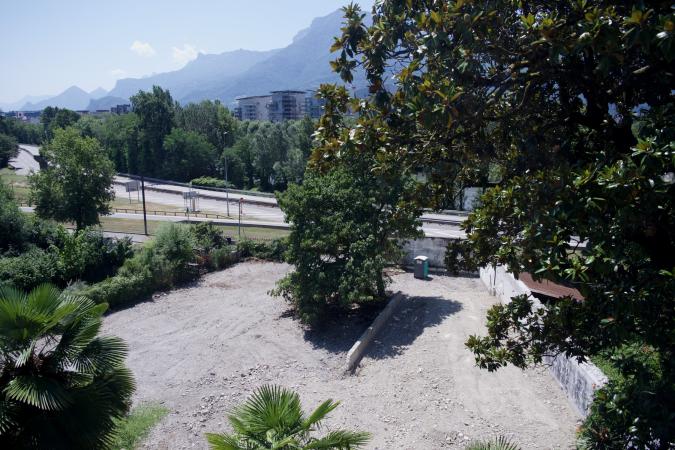 2023. Démolition des entrepôts du 